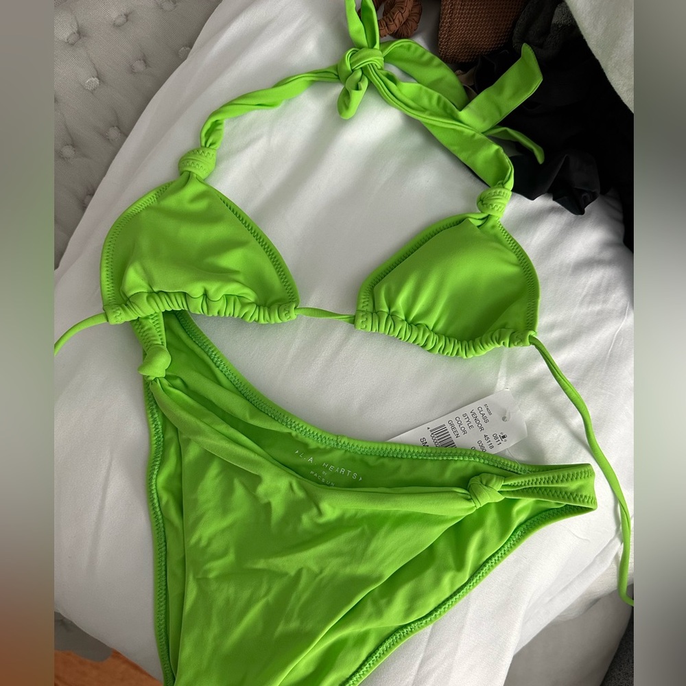 NWT Neon Green Bikini Top XS Bottom S - PacSun LA Hearts